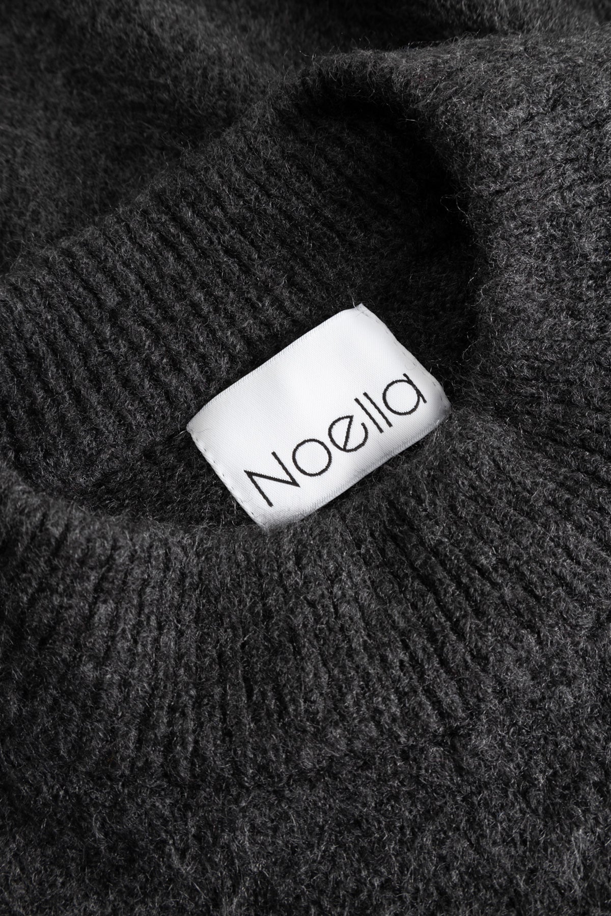 Amour Club Knit Charcoal Mel.