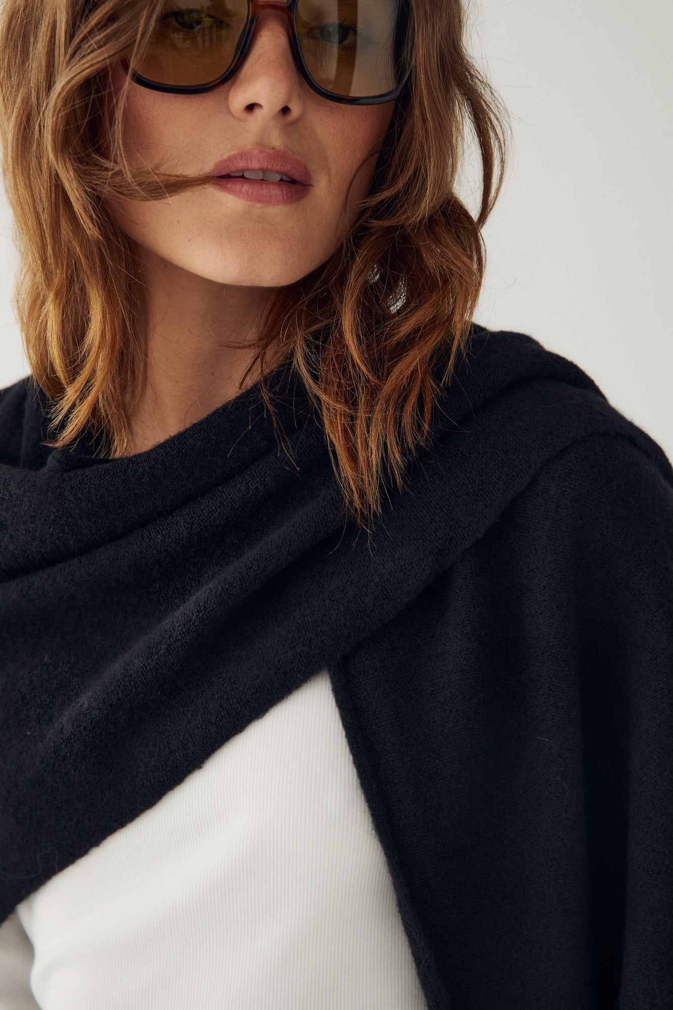 N-Loena Knit Scarf Black